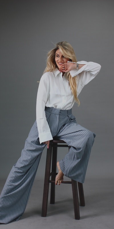 Фото из фотостудии самообслуживания (автопортрета) в Селфклик