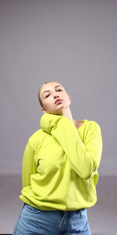 Фото из фотостудии самообслуживания (автопортрета) в Селфклик