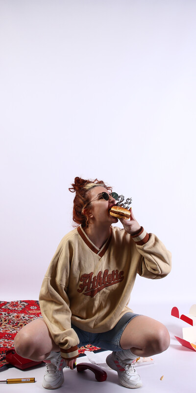 Фото из фотостудии самообслуживания (автопортрета) в Селфклик